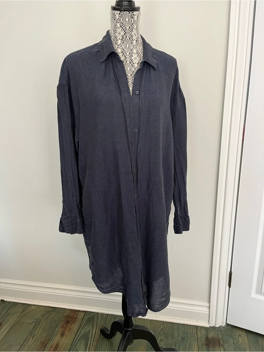 Roots 100% linen Navy Long-Sleeve Button-Front Shirt Dress - Picture 2 of 9